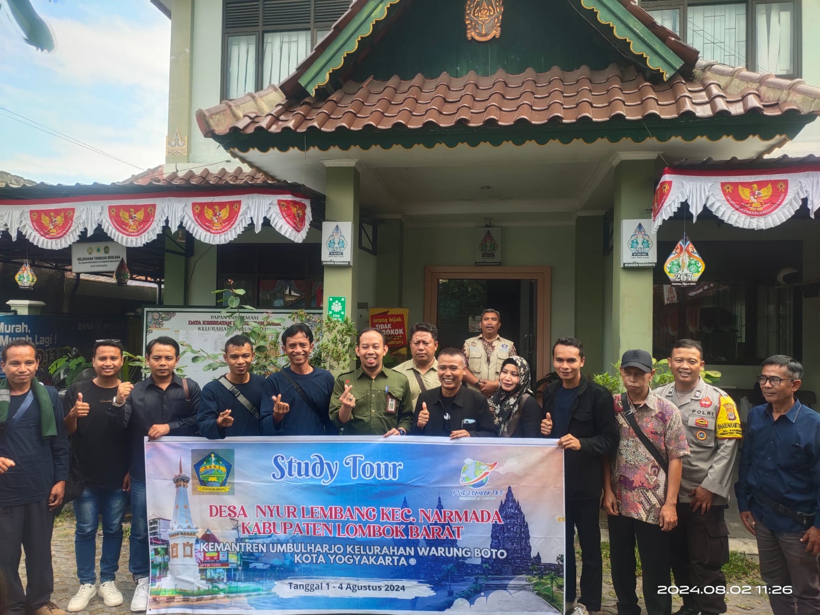 Belajar Pelayanan Digital dan Pengelolaan Wisata dua Kelurahan di Lombok Barat Berkunjung ke Kelurahan Warungboto